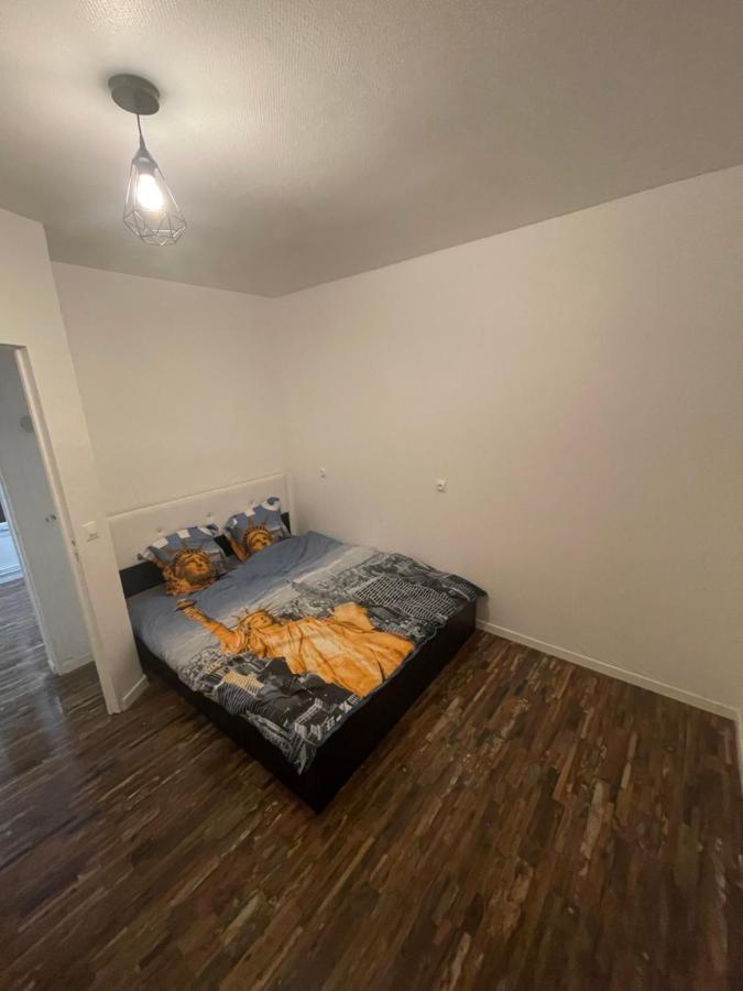 Logement Lagny Sur Marne Disneyland Paris Appartamento Esterno foto